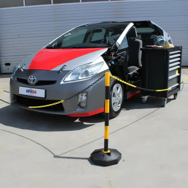 Automotive educational equipment for first responders technical trainers AutoEDU