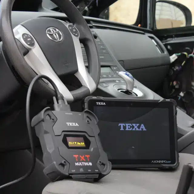 Automotive educational equipment for first responders technical trainers AutoEDU